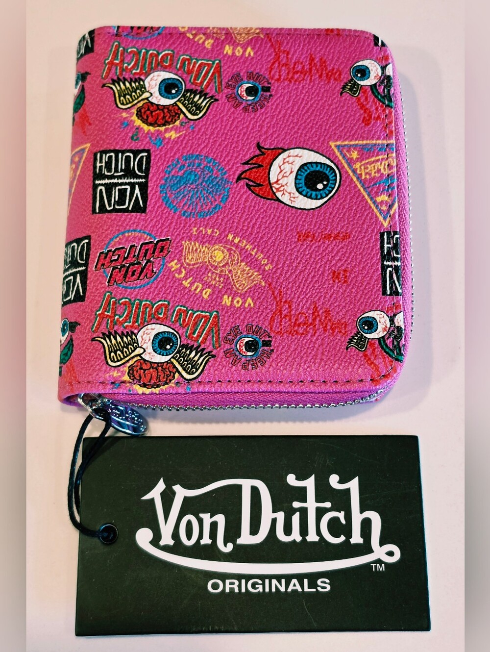 🆕️ Brand NEW Von Dutch Hot Pink Printed Zip Wallet